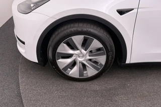 Tesla Model Y – thumbnail 8