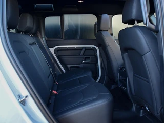 Land Rover Defender – thumbnail 18