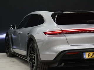Porsche Taycan – thumbnail 4