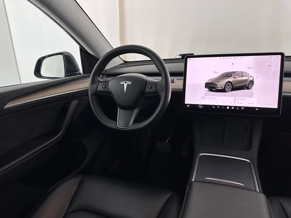 Tesla Model Y – foto 8