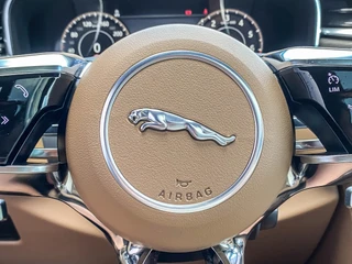 Jaguar F-PACE – thumbnail 56