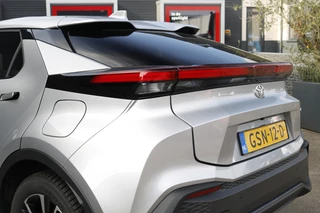 Toyota C-HR – thumbnail 3