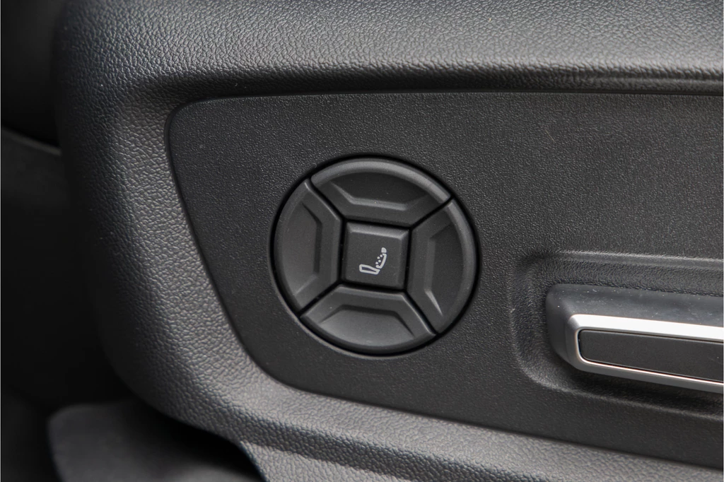 Audi Q8 – foto 26
