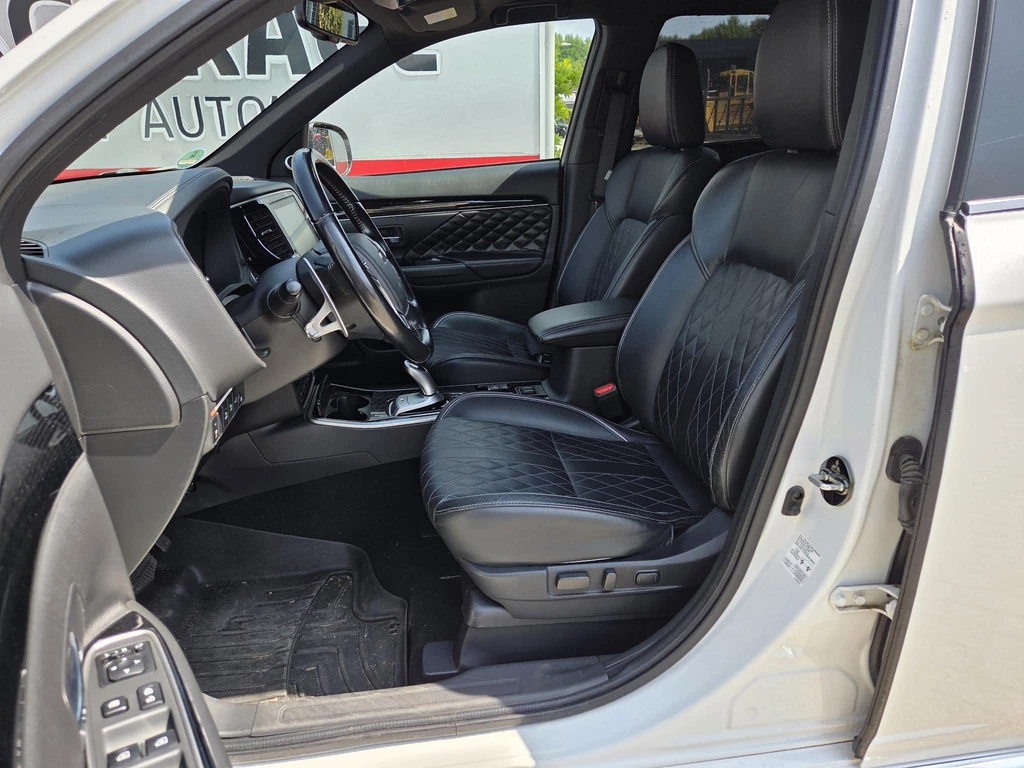 Mitsubishi Outlander – foto 12