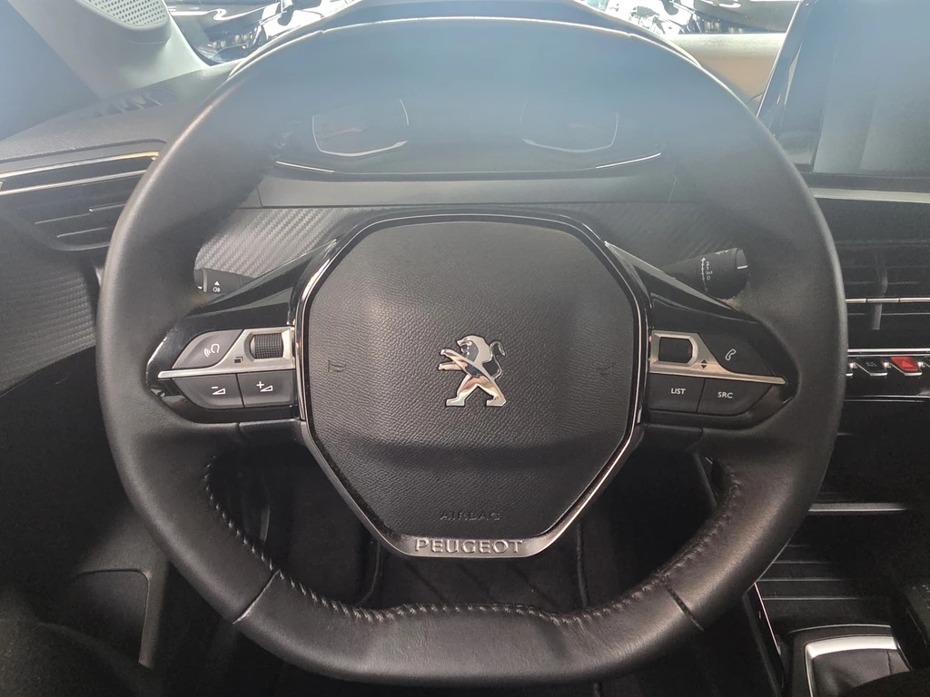 Peugeot 208 – foto 18