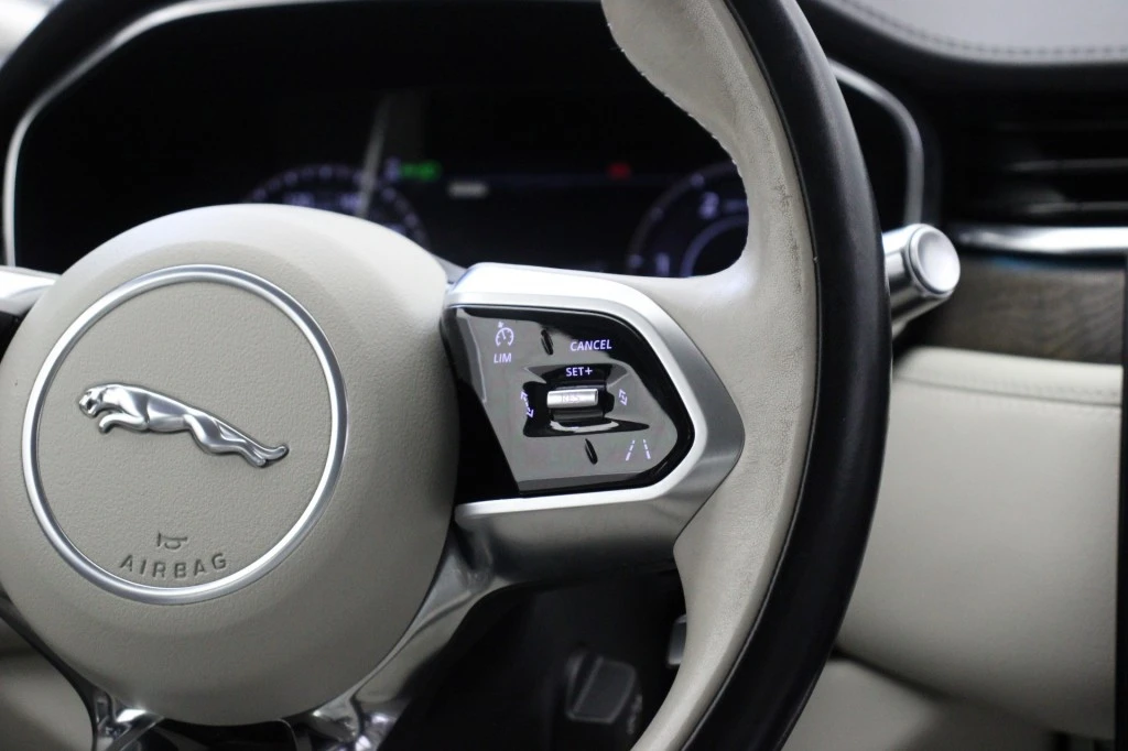 Jaguar XF – foto 26