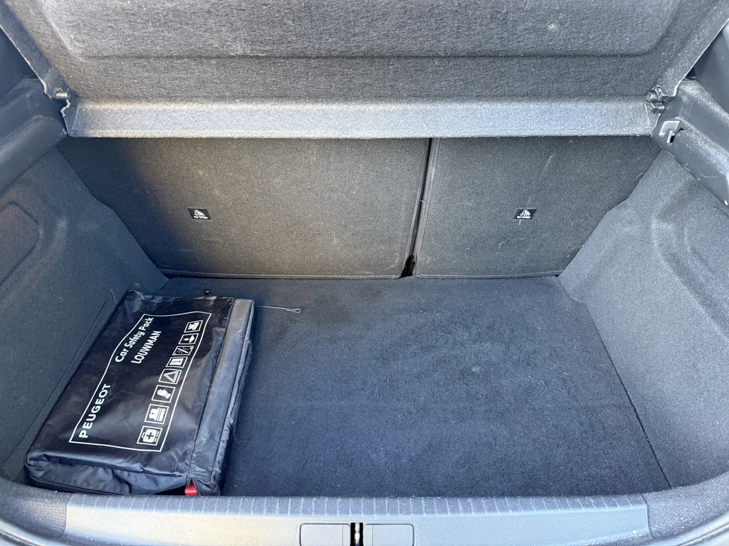 Peugeot 208 – foto 24