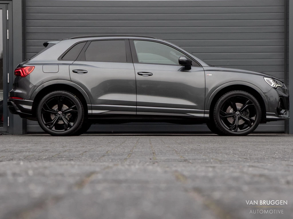 Audi Q3 – foto 11
