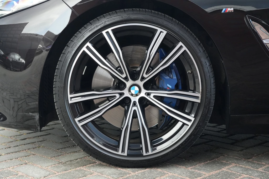 BMW 8 Serie – foto 14