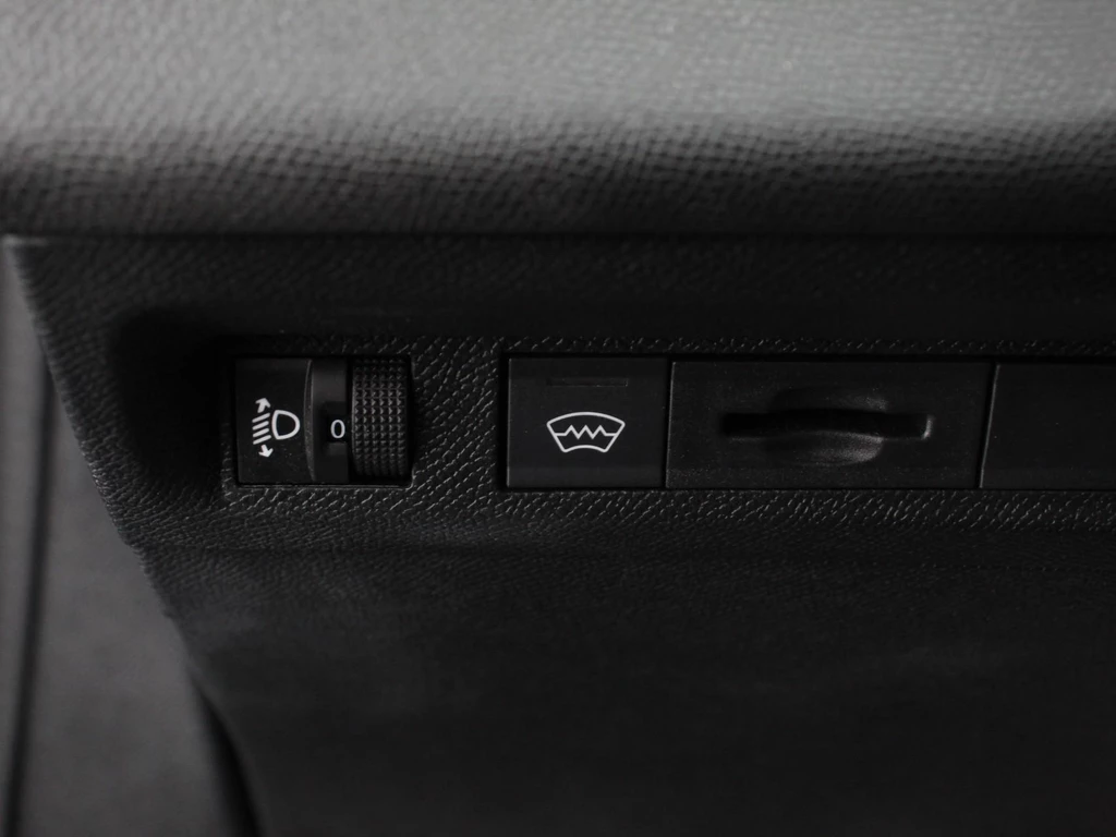 Peugeot 408 – foto 18