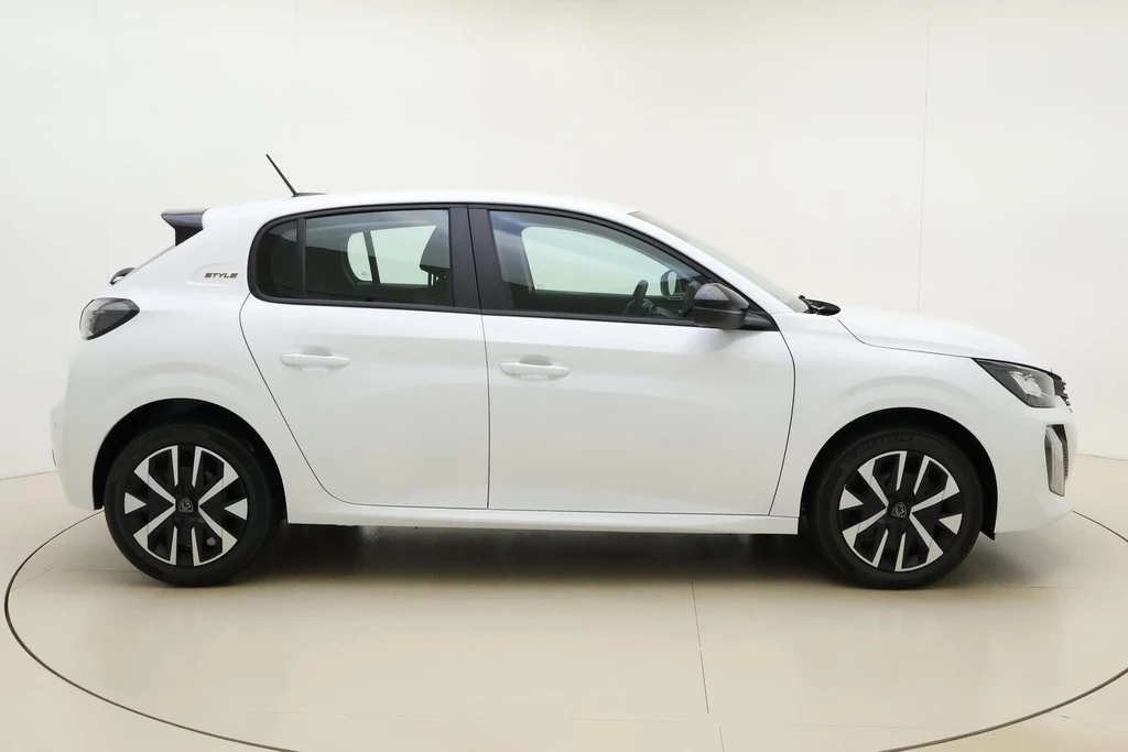 Peugeot 208 – foto 8
