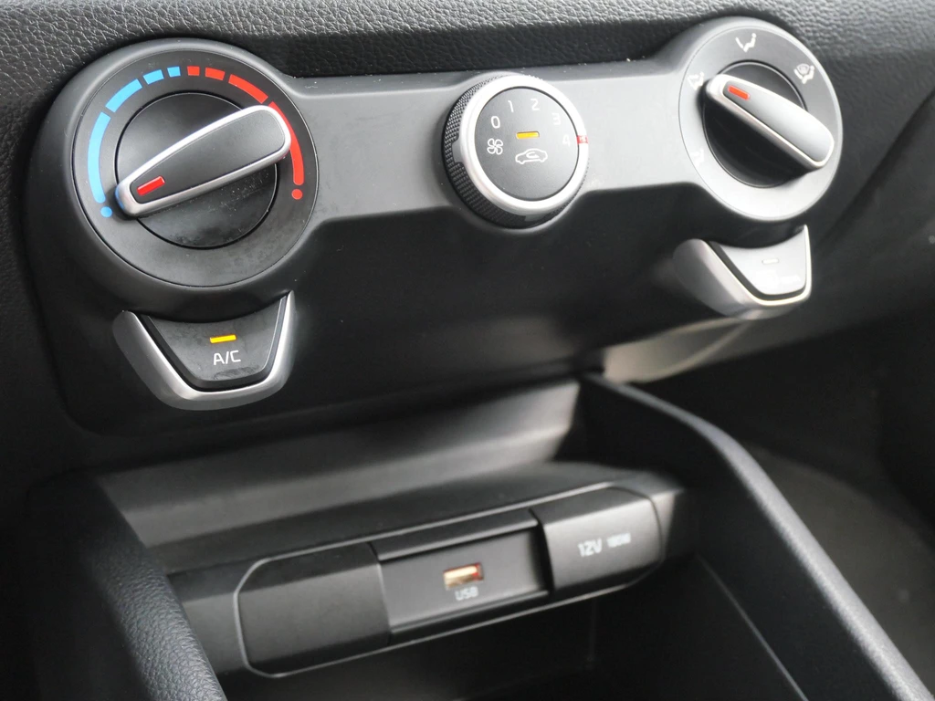 Kia Stonic – foto 11