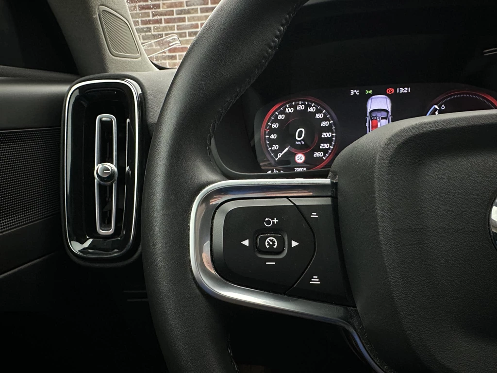 Volvo XC40 – foto 28