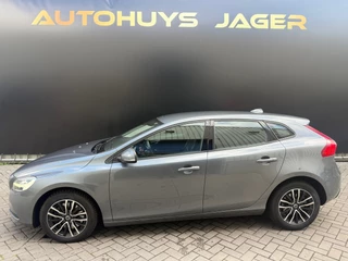 Volvo V40 – thumbnail 2