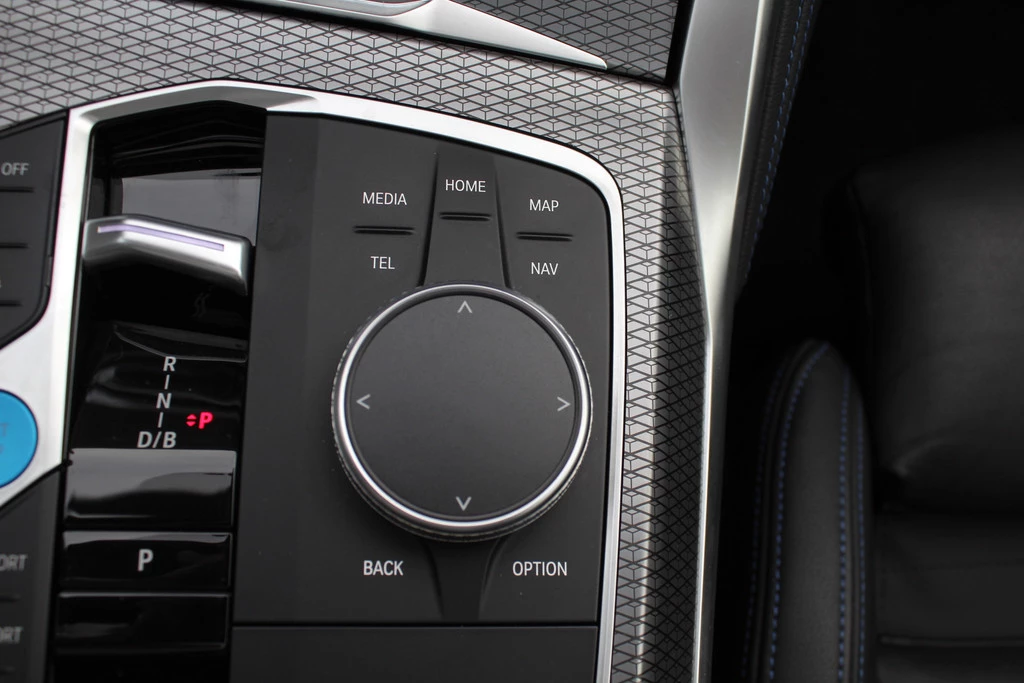 BMW i4 – foto 33