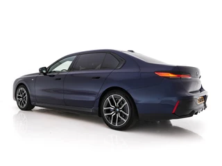 BMW i7 – thumbnail 2