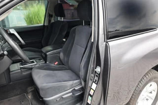 Toyota Land Cruiser – thumbnail 9
