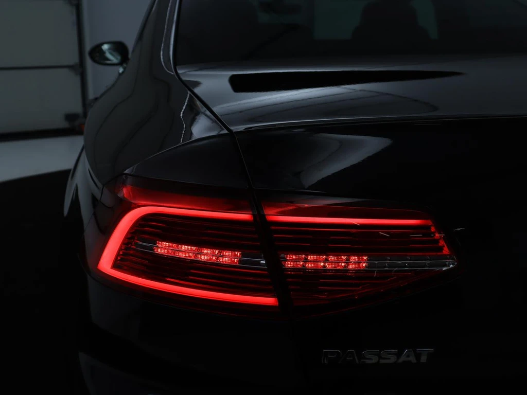 Volkswagen Passat – foto 33