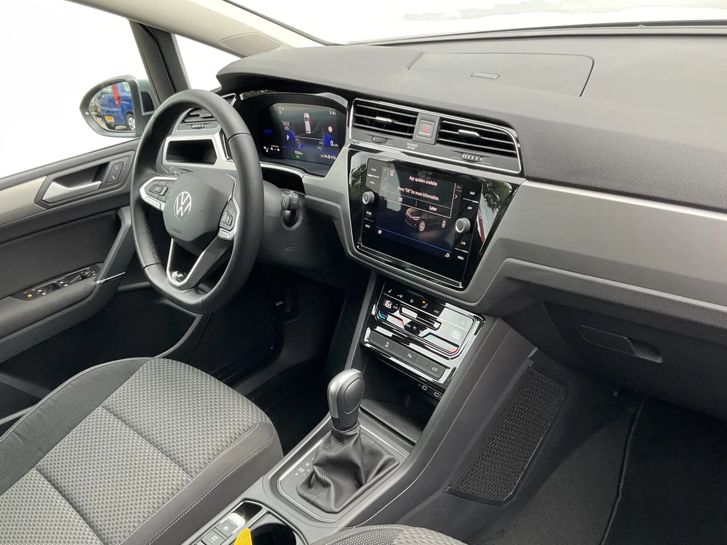 Volkswagen Touran – foto 11