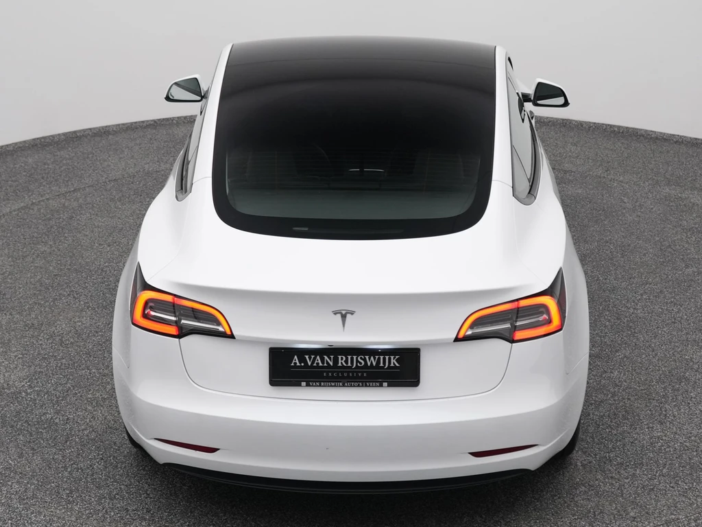 Tesla Model 3 – foto 9
