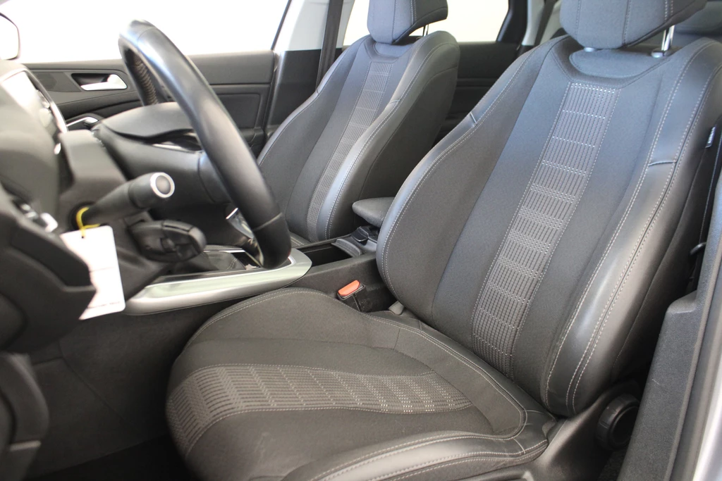 Peugeot 308 – foto 12
