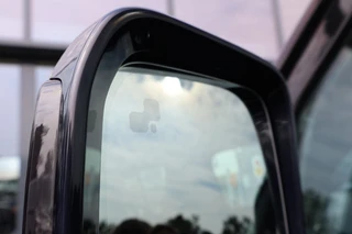 Land Rover Defender – thumbnail 53