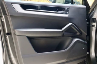 Porsche Cayenne – thumbnail 12