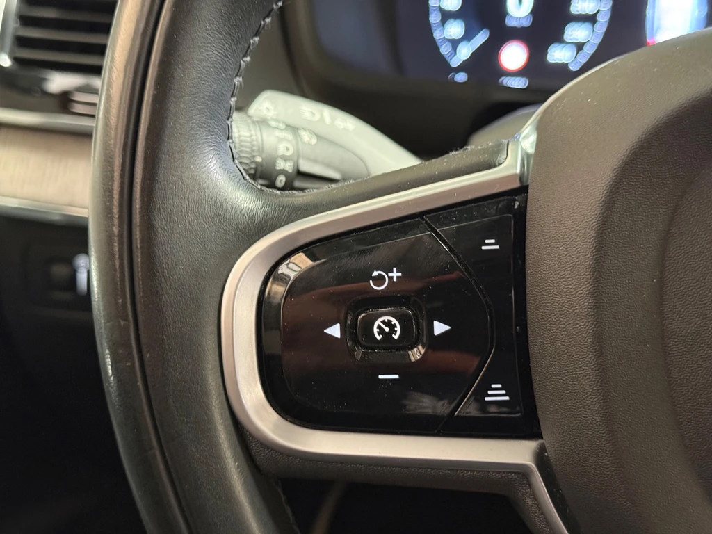 Volvo XC90 – foto 37