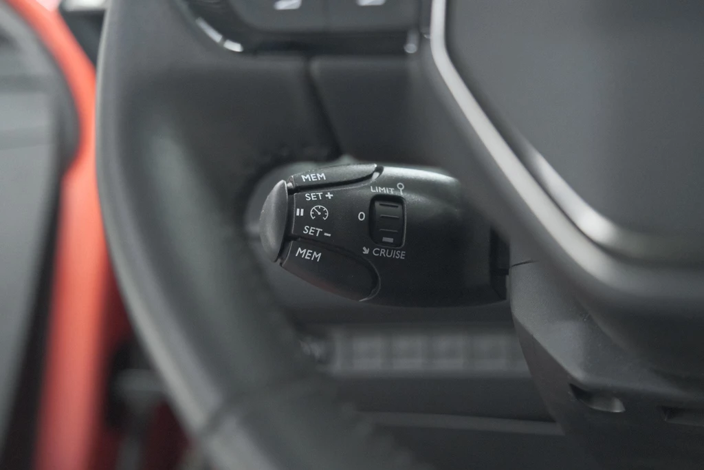 Peugeot 208 – foto 51