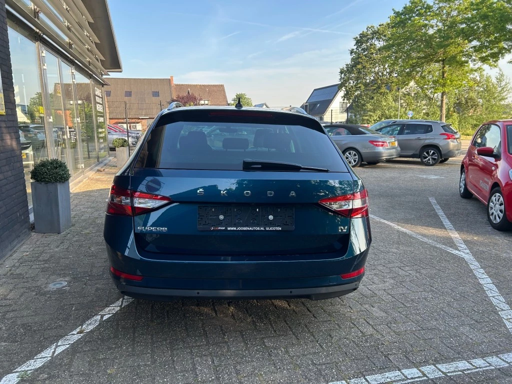 Škoda Superb – foto 7