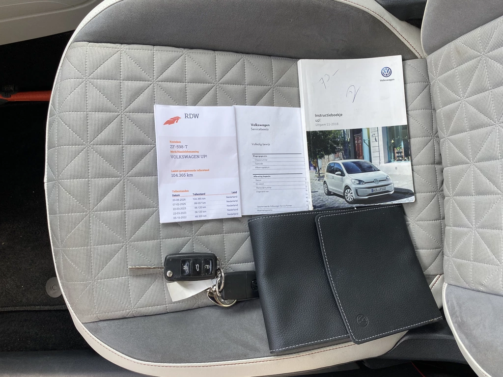 Volkswagen up! – foto 31