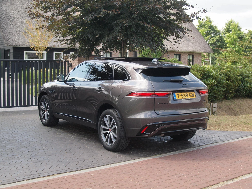 Jaguar F-PACE – foto 4