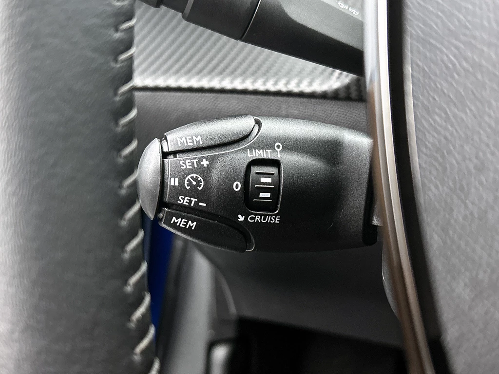 Peugeot 208 – foto 6