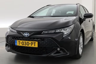 Toyota Corolla Touring Sports – thumbnail 2