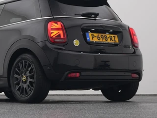 MINI Electric – thumbnail 6