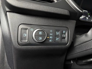 Ford Kuga – thumbnail 17