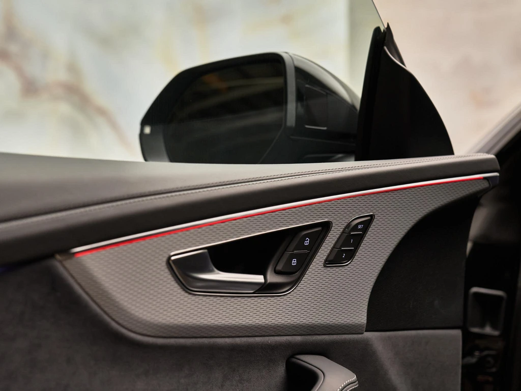 Audi Q8 – foto 12