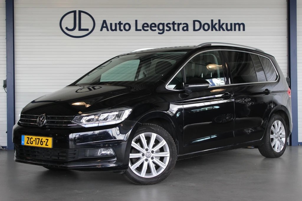 Volkswagen Touran – foto 1