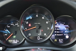 Porsche Macan – thumbnail 19