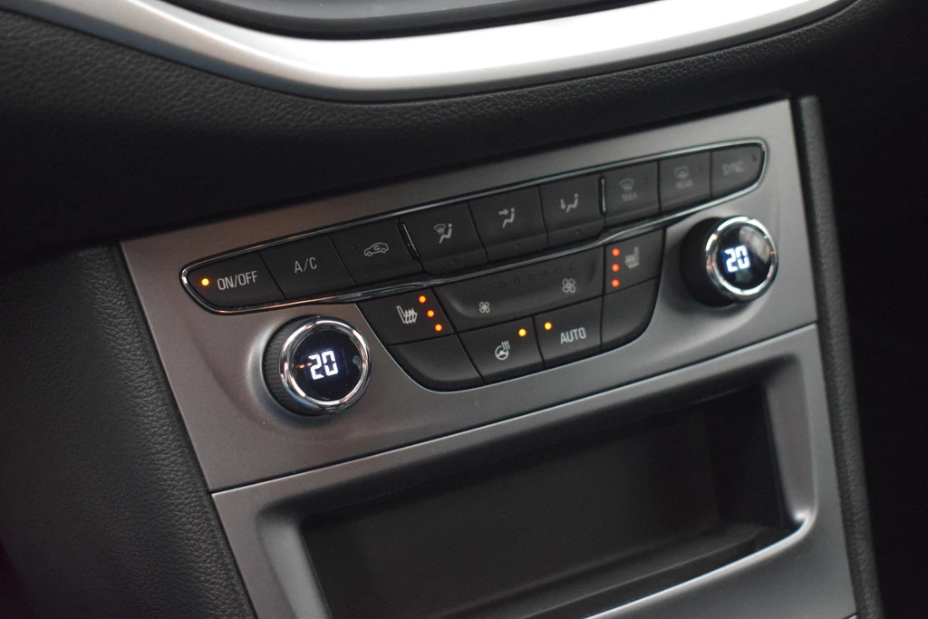 Opel Astra – foto 28