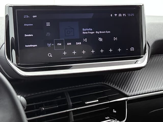 Peugeot 208 – thumbnail 6