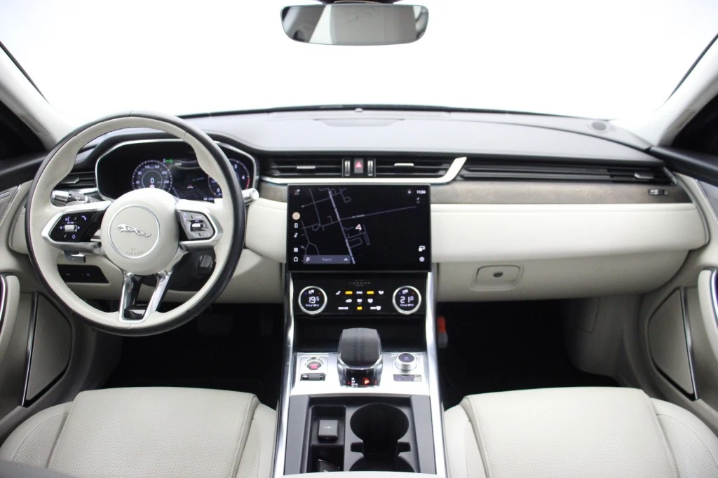 Jaguar XF – foto 11