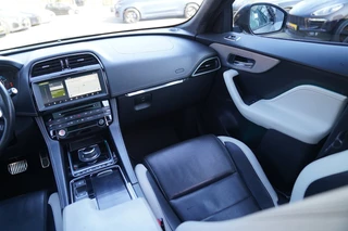 Jaguar F-PACE – thumbnail 17