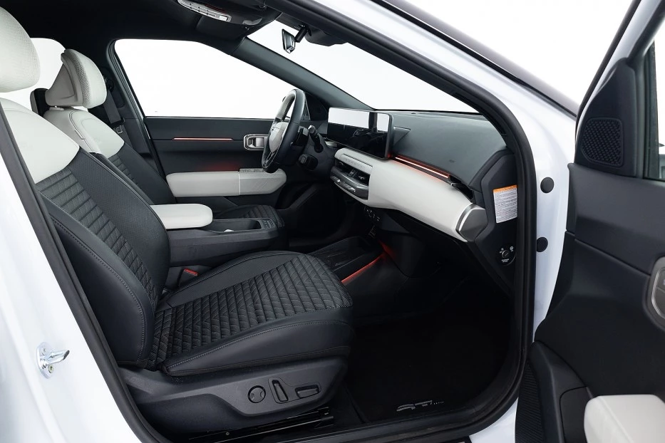 Kia EV4 – foto 11