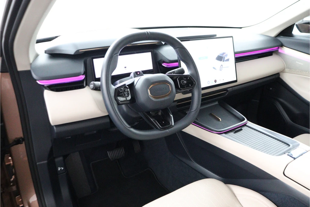 Lynk & Co 08 – foto 19