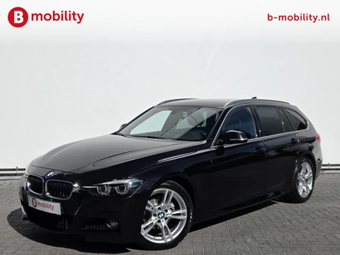 BMW 3 Serie Touring 318i High Executive M-Sport Apple CarPlay NL Auto! | Leer | Sportstoelen | Stoelverwarming | PDC