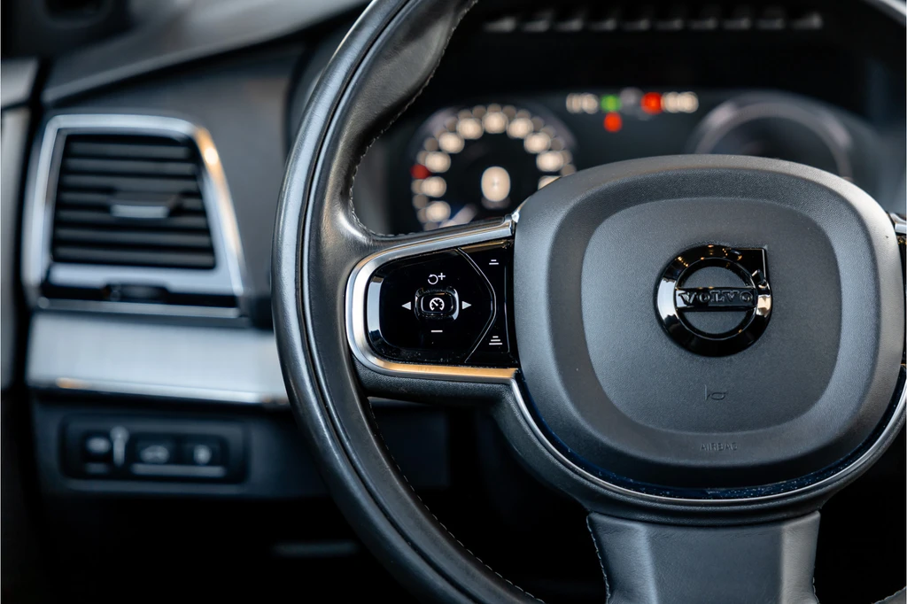 Volvo XC90 – foto 31