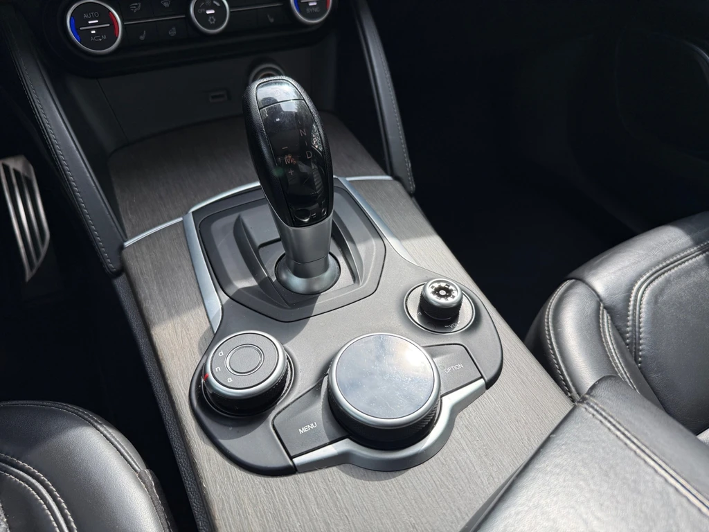Alfa Romeo Stelvio – foto 16
