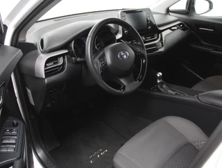 Toyota C-HR – thumbnail 11