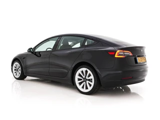 Tesla Model 3 – thumbnail 2